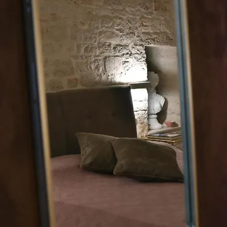 Antico Corso 74 בית הארחה